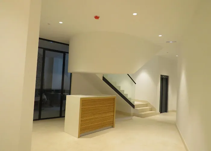 Apartahotel Armanya 3